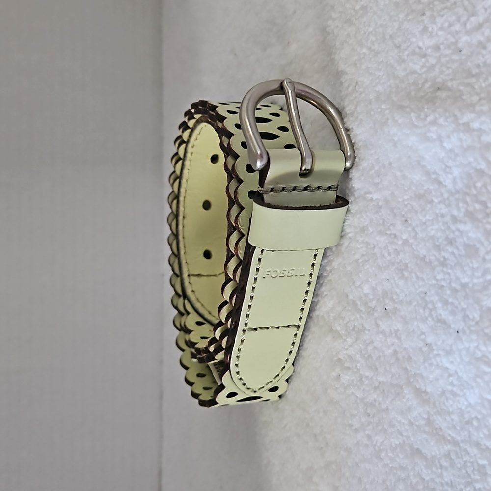 Fossil | Women's Leather Perforated Lace Pastel Green Belt Sz M